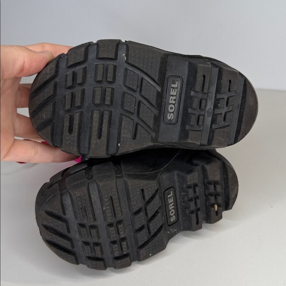 Sorrel flurry pink and black winter snow boots size youth 6 - Picture 5 of 10